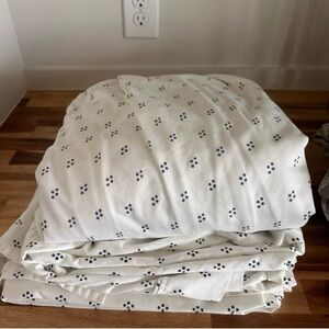 King Elegant Cream and Black Patterned Bedding Set